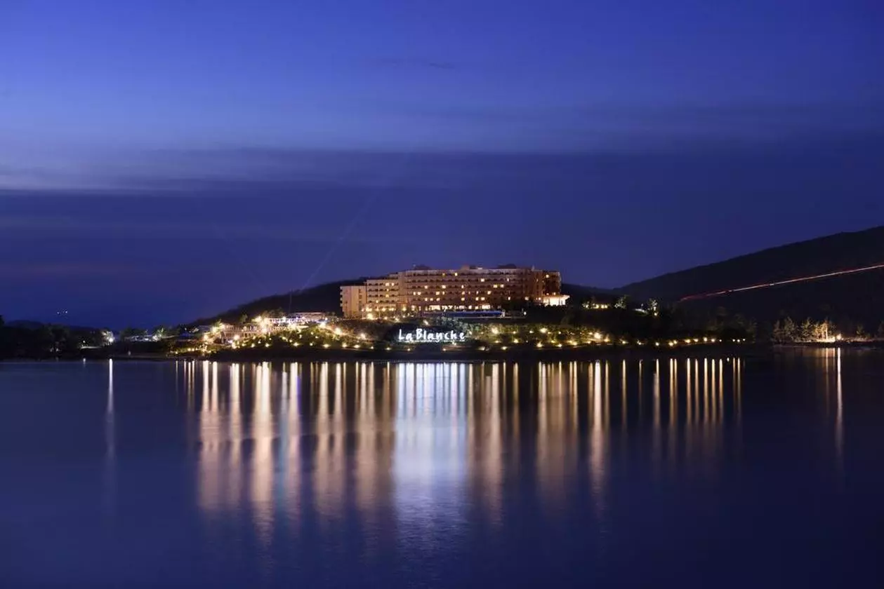 LANBLANCHEISLAND_SHABAVIZ (44).jpg